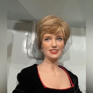 Franklin Mint Princess Diana porcelain doll in original box.